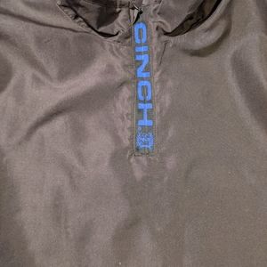 Cinch 1/4 zip pullover.